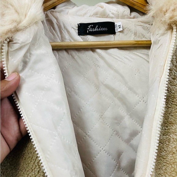 FASHION FAUX FURRED BEIGE ZIPPER HOODIE FOR WOMEN’S - Picture 3 of 8